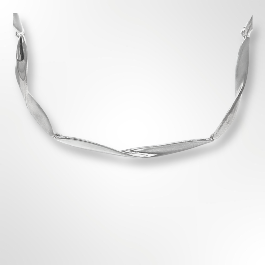 Sterling Silver Satin and Polished Graduated Twisted Link Bracelet
